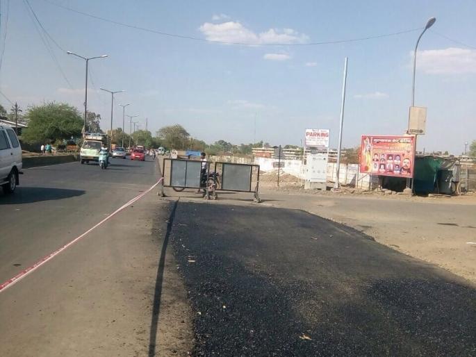 Complete the work of Ghat Road in Nagpur within seven days | नागपुरातील घाट रोडचे काम सात दिवसांत पूर्ण करा Complete the work of Ghat Road in Nagpur within seven days | नागपुरातील घाट रोडचे काम सात दिवसांत पूर्ण करा