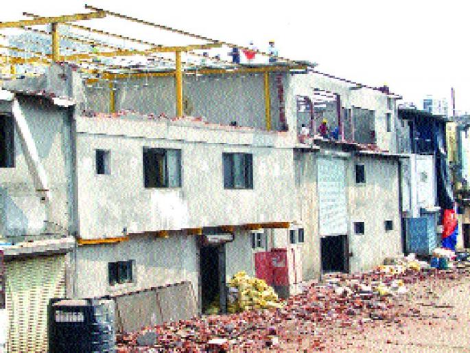 Screw down construction permit | उतारावरील बांधकाम परवानग्यांचा पेच