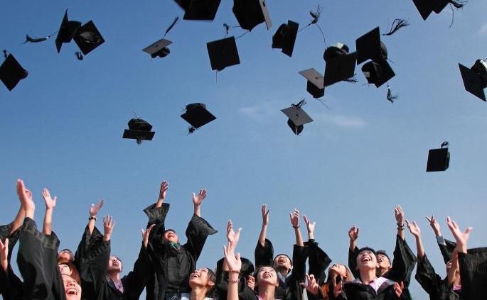 VNIT's closed British tradition | ब्रिटिशकालीन परंपरेला ‘व्हीएनआयटी’ चा छेद VNIT's closed British tradition | ब्रिटिशकालीन परंपरेला ‘व्हीएनआयटी’ चा छेद