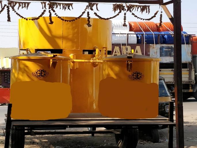 the turmeric cooker machine is the new identification of Akhada Balapur | हळद कुकर यंत्राने दिली आखाडा बाळापूरला नवी ओळख the turmeric cooker machine is the new identification of Akhada Balapur | हळद कुकर यंत्राने दिली आखाडा बाळापूरला नवी ओळख