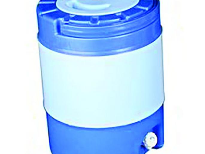 non-certified business of water Cool Can in Akola district | अकोला जिल्ह्यात ‘कूल कॅन’च्या अप्रमाणित पाण्याचा गोरखधंदा! non-certified business of water Cool Can in Akola district | अकोला जिल्ह्यात ‘कूल कॅन’च्या अप्रमाणित पाण्याचा गोरखधंदा!