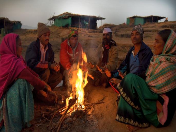 Cold wave sweeps to 7.9 degree Celsius; Bottom line entry | थंडीचा प्रचंड जोर : पारा ७.९ अंशापर्यंत घसरला; नीचांकी नोंद Cold wave sweeps to 7.9 degree Celsius; Bottom line entry | थंडीचा प्रचंड जोर : पारा ७.९ अंशापर्यंत घसरला; नीचांकी नोंद