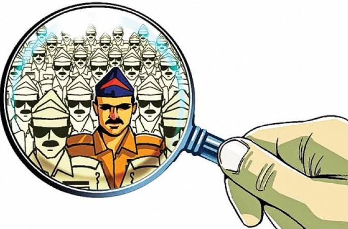 The number of cops is increasing among corona positive patients! | कोरोना पॉझिटिव्ह रुग्णांमध्ये पोलिसांची संख्या वाढतीच! The number of cops is increasing among corona positive patients! | कोरोना पॉझिटिव्ह रुग्णांमध्ये पोलिसांची संख्या वाढतीच!