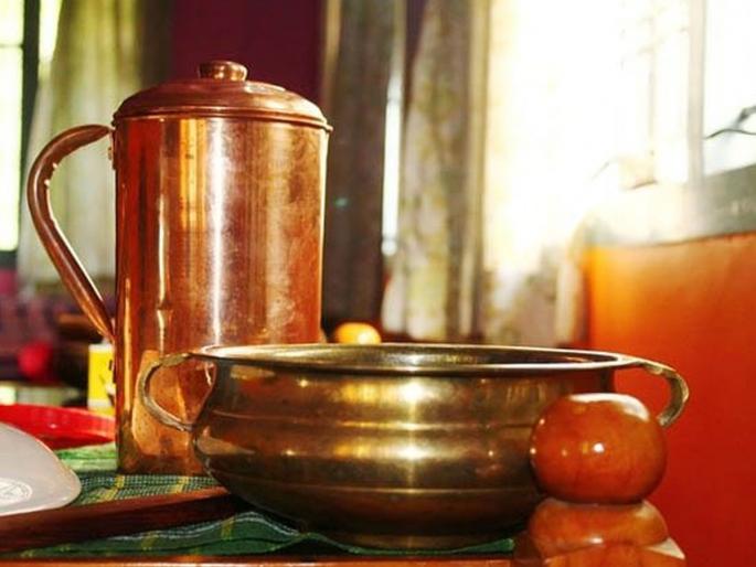 health benefits of drinking water from copper vessel on empty stomach | Health tips: रिकाम्या पोटी तांब्याच्या भांड्यातले पाणी प्या, सर्व आजार दूर होतील चुटकीसरशी health benefits of drinking water from copper vessel on empty stomach | Health tips: रिकाम्या पोटी तांब्याच्या भांड्यातले पाणी प्या, सर्व आजार दूर होतील चुटकीसरशी