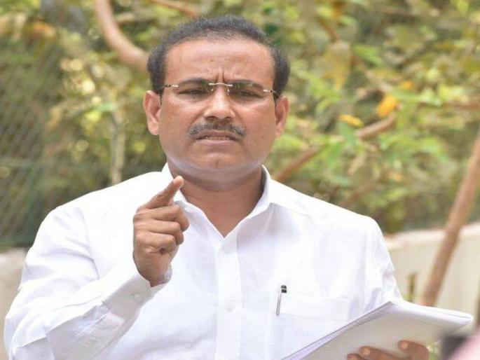 ... then the state government will provide free vaccines to the poor: Tope | ...तर राज्य सरकार गरिबांना मोफत लस देणार : टाेपे ... then the state government will provide free vaccines to the poor: Tope | ...तर राज्य सरकार गरिबांना मोफत लस देणार : टाेपे