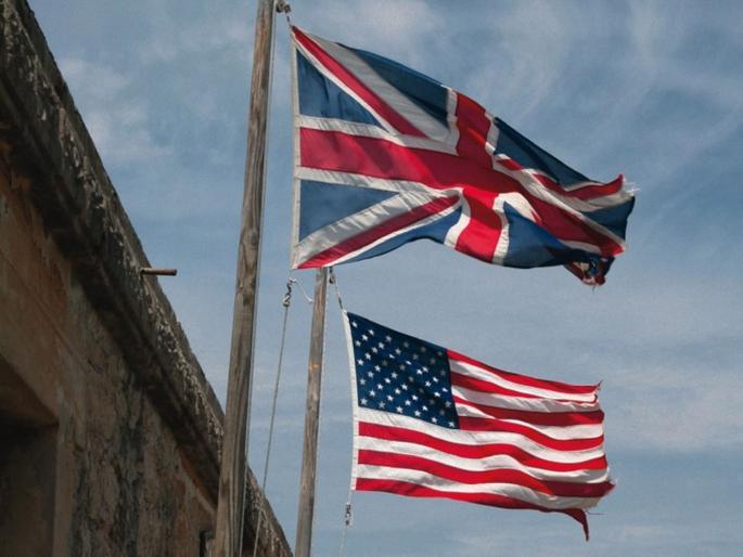 new study at singapore predicts coronavirus may end by november in america vrd | CoronaVirus News: ब्रिटनमध्ये सप्टेंबर अन् अमेरिकेत नोव्हेंबरमध्ये संपणार कोरोनाचा प्रभाव, अभ्यासात खुलासा new study at singapore predicts coronavirus may end by november in america vrd | CoronaVirus News: ब्रिटनमध्ये सप्टेंबर अन् अमेरिकेत नोव्हेंबरमध्ये संपणार कोरोनाचा प्रभाव, अभ्यासात खुलासा