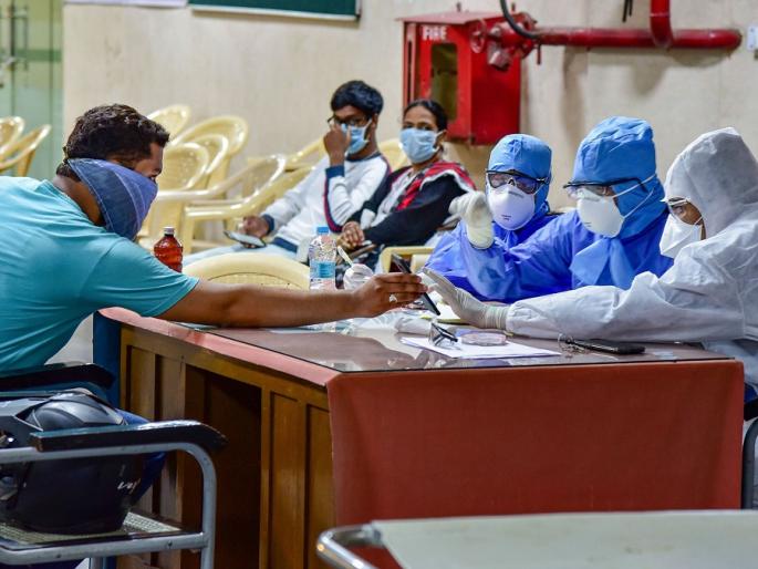 Corona tests of 14,000 suspects in Mumbai | मुंबईत १४ हजार संशयितांच्या कोरोना चाचण्या Corona tests of 14,000 suspects in Mumbai | मुंबईत १४ हजार संशयितांच्या कोरोना चाचण्या