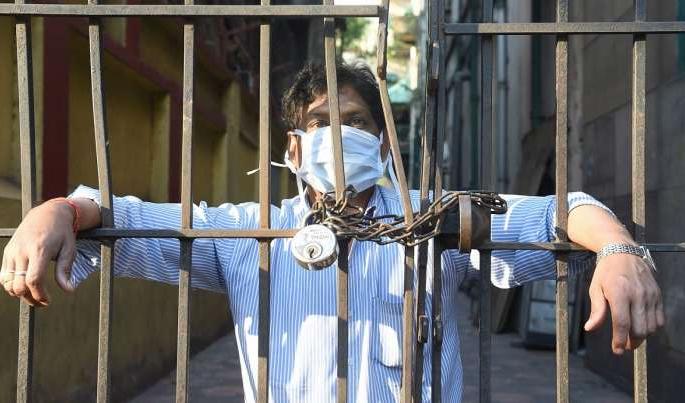 The village was closed for fourteen days after two patients were found at Taked | टाकेद येथे दोन रूग्ण सापडल्याने गाव चौदा दिवस बंद