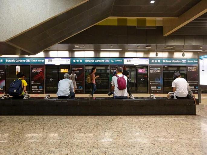 editorial on world after corona with social distancing health system economy | कसं असेल कोरोनानंतरचं जग?