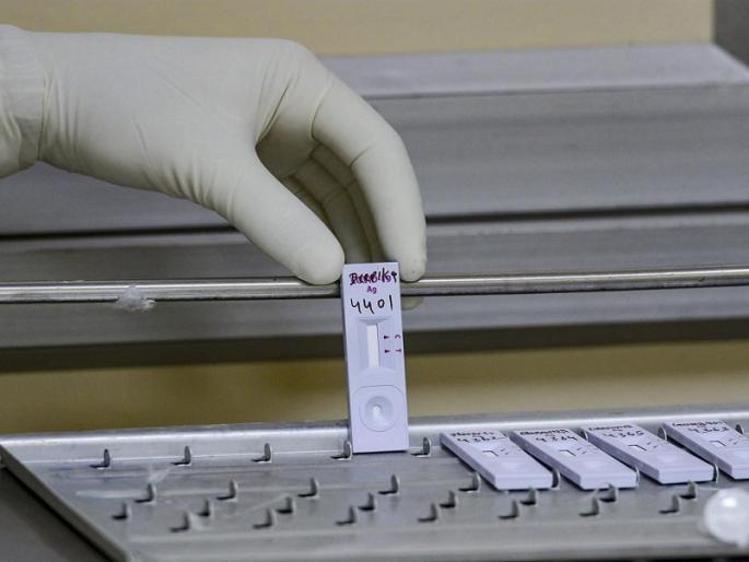 AMC received another 50,000 antigen kits; Antigen test resumes today | महापालिकेला आणखी ५० हजार कीट मिळाल्या; आजपासून पुन्हा अँटिजन टेस्ट सुरू AMC received another 50,000 antigen kits; Antigen test resumes today | महापालिकेला आणखी ५० हजार कीट मिळाल्या; आजपासून पुन्हा अँटिजन टेस्ट सुरू