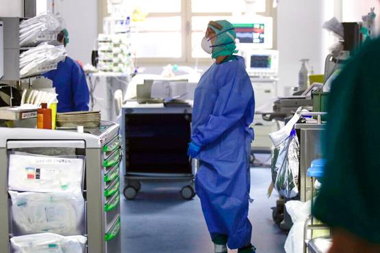 Coronavirus: An increase of 40 more patients in Latur district | Coronavirus : लातूर जिल्ह्यात आणखी ४० रुग्णांची वाढ Coronavirus: An increase of 40 more patients in Latur district | Coronavirus : लातूर जिल्ह्यात आणखी ४० रुग्णांची वाढ