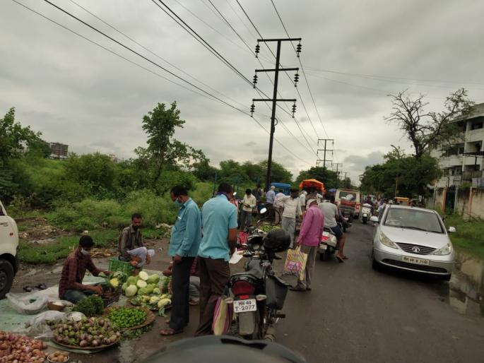 This is Corona's market! | हा तर ‘कोरोना’चा बाजार!
