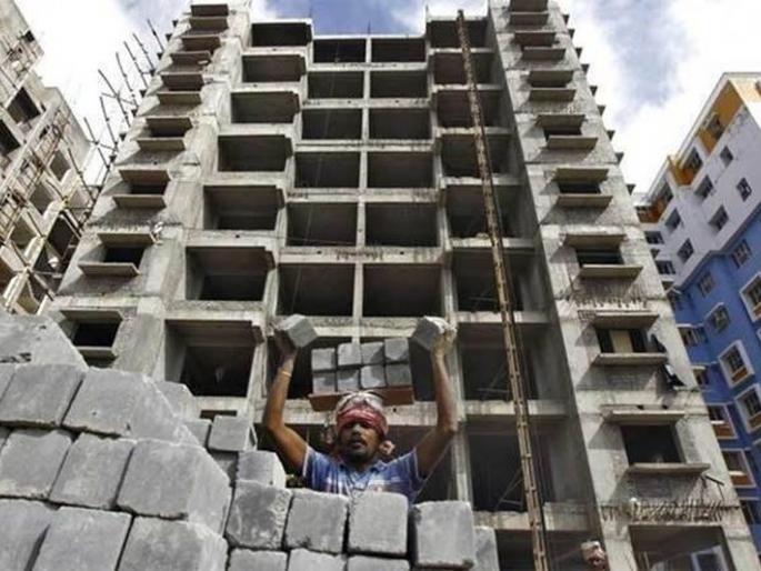 The month-long lockdown affected billions of constructions | महिनाभराच्या लॉकडाऊनने कोट्यवधींची बांधकामे प्रभावित The month-long lockdown affected billions of constructions | महिनाभराच्या लॉकडाऊनने कोट्यवधींची बांधकामे प्रभावित