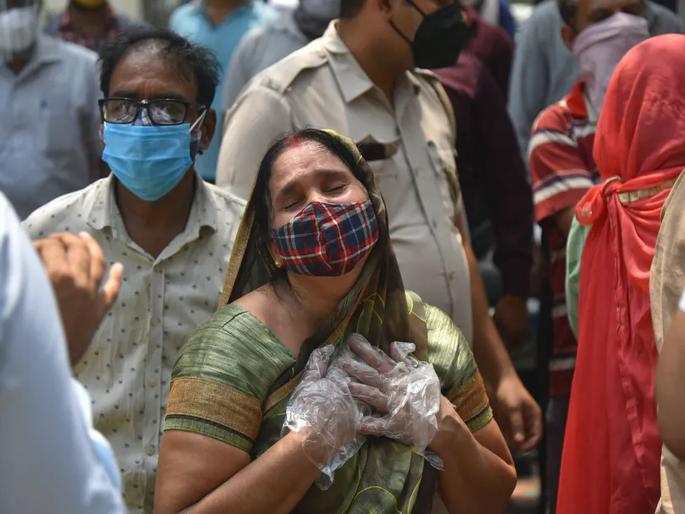 corona crisis Life goes on slowly some pain is left to be eradicated | आहिस्ता चल जिंदगी, कुछ दर्द मिटाना बाकी है! corona crisis Life goes on slowly some pain is left to be eradicated | आहिस्ता चल जिंदगी, कुछ दर्द मिटाना बाकी है!