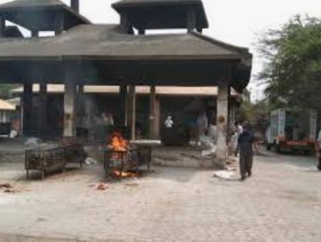 Corona's wrath; More than Rs 1.5 crore spent on funeral in Nagpur | कोरोनाचा कोप; नागपुरात अंत्यसंस्कारावर दीड कोटीहून अधिक खर्च Corona's wrath; More than Rs 1.5 crore spent on funeral in Nagpur | कोरोनाचा कोप; नागपुरात अंत्यसंस्कारावर दीड कोटीहून अधिक खर्च