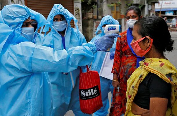 coronavirus: Unlock 4 rules announced, classes 9th to 12th allowed from September 21; Mumbai local closed | coronavirus: अनलॉक ४ ची नियमावली जाहीर, २१ सप्टेंबरपासून ९ वी ते १२ वीच्या वर्गांना मुभा; मुंबई लोकल बंदच   coronavirus: Unlock 4 rules announced, classes 9th to 12th allowed from September 21; Mumbai local closed | coronavirus: अनलॉक ४ ची नियमावली जाहीर, २१ सप्टेंबरपासून ९ वी ते १२ वीच्या वर्गांना मुभा; मुंबई लोकल बंदच