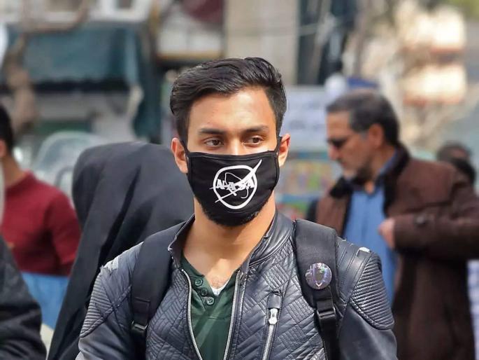 coronavirus: 62% of parents are reluctant to send their children to school, while only 36% are ready for local travel - survey | coronavirus: ६२ टक्के पालक मुलांना शाळेत पाठवण्यास अनुत्सुक, तर केवळ ३६ टक्के लोक लोकल प्रवासास तयार - सर्व्हे