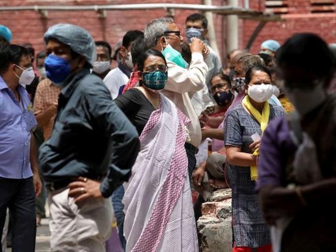 CoronaVirus News herd immunity will reduce the threat of corona | CoronaVirus News: ...तर कोरोना संकटाची तीव्रता होईल कमी; जगभरातील तज्ज्ञांनी सांगितला रामबाण उपाय CoronaVirus News herd immunity will reduce the threat of corona | CoronaVirus News: ...तर कोरोना संकटाची तीव्रता होईल कमी; जगभरातील तज्ज्ञांनी सांगितला रामबाण उपाय