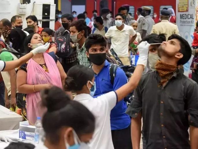 symptoms will be visible in 3 to 5 days after once you came in contact with corona patient says doctor ravi arole | CoronaVirus News: कोरोना रुग्णाच्या संपर्कात आल्यावर किती दिवसांत होते लागण? वाचा तज्ज्ञांचं उत्तर