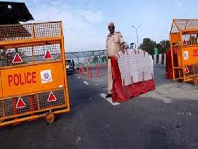In Jamkhed, people are under curfew .... All parties except NCP are in the fray | जामखेडमध्ये जनता कर्फ्यूचा फज्जा....राष्ट्रवादी वगळता सर्वपक्ष मैदानात In Jamkhed, people are under curfew .... All parties except NCP are in the fray | जामखेडमध्ये जनता कर्फ्यूचा फज्जा....राष्ट्रवादी वगळता सर्वपक्ष मैदानात