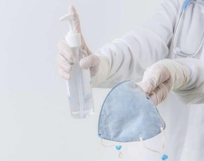 Israel Embassy aids in the fight against Corona | कोरोना विरोधातील लढ्याला इस्त्राईल दूतावासाचा मदतीचा हात Israel Embassy aids in the fight against Corona | कोरोना विरोधातील लढ्याला इस्त्राईल दूतावासाचा मदतीचा हात