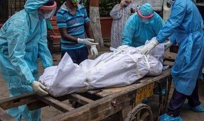 Corona Cases in Akola: 27 patients killed during the day on Saturday | Corona Cases in Akola : शनिवारी दिवसभरात २७ रुग्णांचा बळी Corona Cases in Akola: 27 patients killed during the day on Saturday | Corona Cases in Akola : शनिवारी दिवसभरात २७ रुग्णांचा बळी