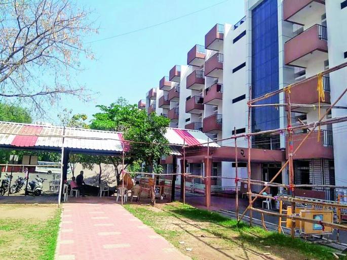 CoronaVirus in Nagpur: Delhi commuters fill up separation room in Nagpur: 117 suspects add | CoronaVirus in Nagpur : दिल्ली प्रवाशांनी नागपुरातील विलगीकरण कक्ष फुल्ल : ११७ संशयितांची पडली भर CoronaVirus in Nagpur: Delhi commuters fill up separation room in Nagpur: 117 suspects add | CoronaVirus in Nagpur : दिल्ली प्रवाशांनी नागपुरातील विलगीकरण कक्ष फुल्ल : ११७ संशयितांची पडली भर