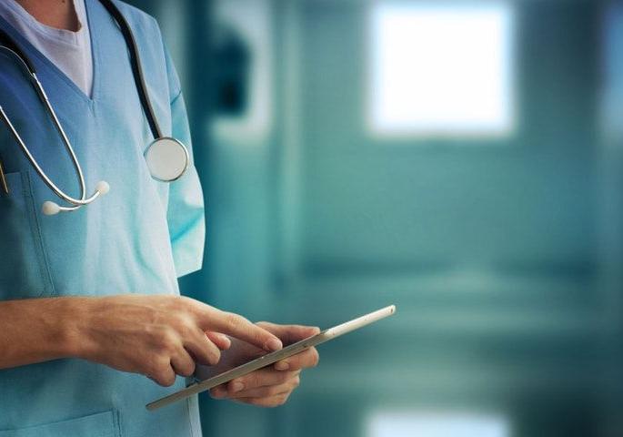 telangana doctor died due to covid 19 after giving birth to her baby one week ago | CoronaVirus News : सुट्टी न घेता बजावत होती कर्तव्य, आई बनल्यानंतर आठवड्यातच झाला कोरोनामुळे अंत telangana doctor died due to covid 19 after giving birth to her baby one week ago | CoronaVirus News : सुट्टी न घेता बजावत होती कर्तव्य, आई बनल्यानंतर आठवड्यातच झाला कोरोनामुळे अंत