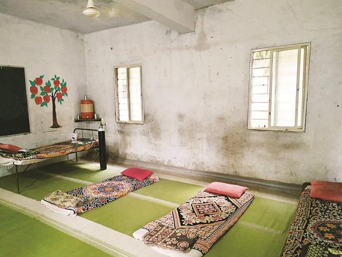 Corona Virus : The ideal Patoda village is also ideal in Covid condition; Covid and Quarantine Center set up by Gram Panchayat at its own cost | Corona Virus : आदर्श पाटोदा गावाचा कोविडमध्येही आदर्श; ग्रामपंचायतीने स्व:खर्चातून उभारले कोविड व क्वारंटाईन सेंटर Corona Virus : The ideal Patoda village is also ideal in Covid condition; Covid and Quarantine Center set up by Gram Panchayat at its own cost | Corona Virus : आदर्श पाटोदा गावाचा कोविडमध्येही आदर्श; ग्रामपंचायतीने स्व:खर्चातून उभारले कोविड व क्वारंटाईन सेंटर