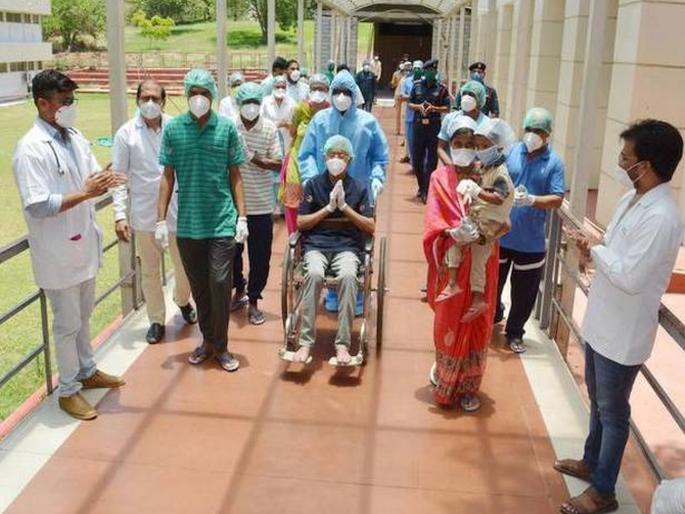 CoronaVirus News antibodies remains for 1 year after recovery says study by japans yokohama city university | CoronaVirus News: कोरोनामुक्त झाल्यावर किती काळ राहतात अँटिबॉडी?; संशोधनातून समोर आली महत्त्वाची माहिती CoronaVirus News antibodies remains for 1 year after recovery says study by japans yokohama city university | CoronaVirus News: कोरोनामुक्त झाल्यावर किती काळ राहतात अँटिबॉडी?; संशोधनातून समोर आली महत्त्वाची माहिती