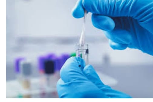 Now it is possible to take Corona test from gorgle | आता गुळलीतूनही हाेऊ शकेल काेराेना टेस्ट