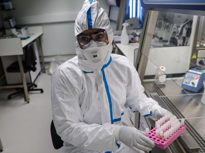 Corona virus vaccine these 5 side effects could be dangerous after taking a vaccine | कोरोनाची लस दिल्यानंतर दिसू शकतात हे ५ साईड इफेक्टस; जाणून घ्या डॉक्टरांचा सल्ला Corona virus vaccine these 5 side effects could be dangerous after taking a vaccine | कोरोनाची लस दिल्यानंतर दिसू शकतात हे ५ साईड इफेक्टस; जाणून घ्या डॉक्टरांचा सल्ला