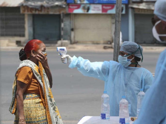 coronavirus second wave more aggressive 300 percent faster | CoronaVirus: कोरोनाचा कहर कायम; दुसरी लाट अधिक आक्रमक, ३०० टक्के तीव्र coronavirus second wave more aggressive 300 percent faster | CoronaVirus: कोरोनाचा कहर कायम; दुसरी लाट अधिक आक्रमक, ३०० टक्के तीव्र