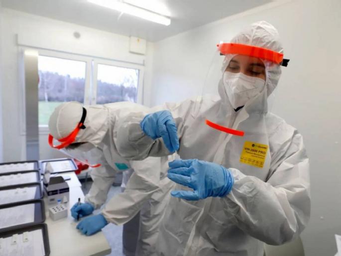 JN 1 variant less dangerous, but requires vigilance; WHO warns about increasing number of Corona patients | JN 1 व्हेरीयंट कमी धोकादायक, पण सतर्क राहण्याची गरज; कोरोनाच्या वाढत्या रुग्णांवर WHOचा इशारा JN 1 variant less dangerous, but requires vigilance; WHO warns about increasing number of Corona patients | JN 1 व्हेरीयंट कमी धोकादायक, पण सतर्क राहण्याची गरज; कोरोनाच्या वाढत्या रुग्णांवर WHOचा इशारा