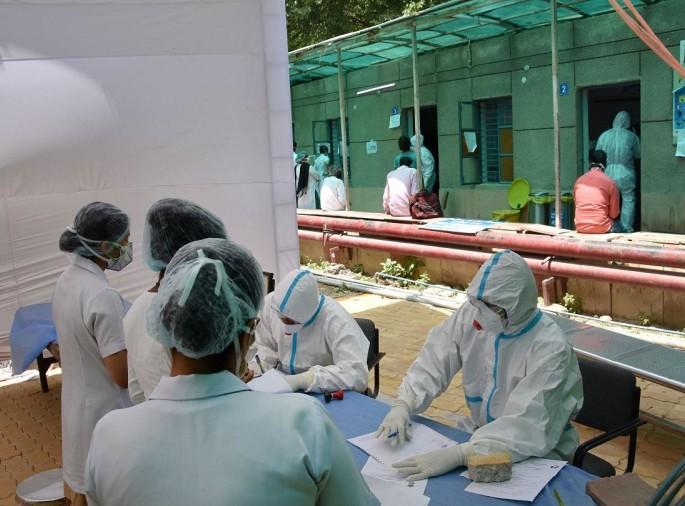 home secretary ajay bhalla writes to all states covid 19 guidelines maintaining caution and strict surveillance | Coronavirus : कोरोनावर अलर्ट, केंद्रीय गृह सचिवांचं राज्यांना पत्र; म्हणाले... home secretary ajay bhalla writes to all states covid 19 guidelines maintaining caution and strict surveillance | Coronavirus : कोरोनावर अलर्ट, केंद्रीय गृह सचिवांचं राज्यांना पत्र; म्हणाले...