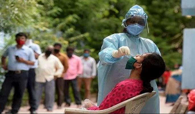 87 new corona patients per 1 million people in India | भारतात दर १० लाख लोकांमागे कोरोनाचे ८७ नवे रुग्ण 87 new corona patients per 1 million people in India | भारतात दर १० लाख लोकांमागे कोरोनाचे ८७ नवे रुग्ण