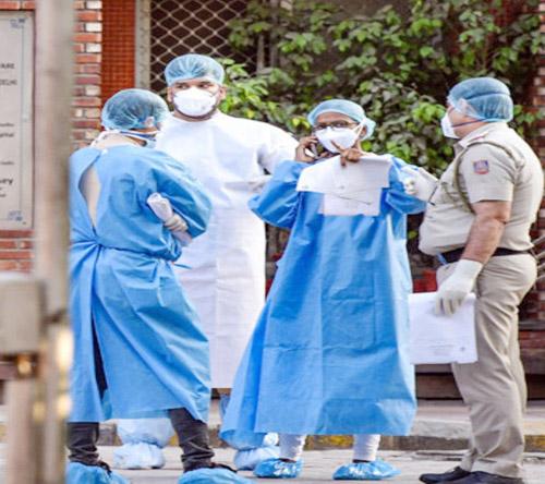 Good News; The situation in Solapur is improving; 237 oxygen beds vacant in the city | Good News; सोलापुरातील परिस्थिती सुधारतेय; शहरात ऑक्सिजनचे २३७ बेड रिक्त Good News; The situation in Solapur is improving; 237 oxygen beds vacant in the city | Good News; सोलापुरातील परिस्थिती सुधारतेय; शहरात ऑक्सिजनचे २३७ बेड रिक्त