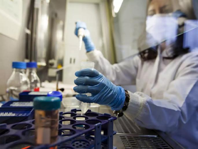 coronavirus experimental drug may alleviate symptoms within just two hours research claims israel | Coronavirus: प्रायोगिक औषध केवळ दोन तासांत लक्षणे कमी करू शकतात; संशोधनात मोठा दावा