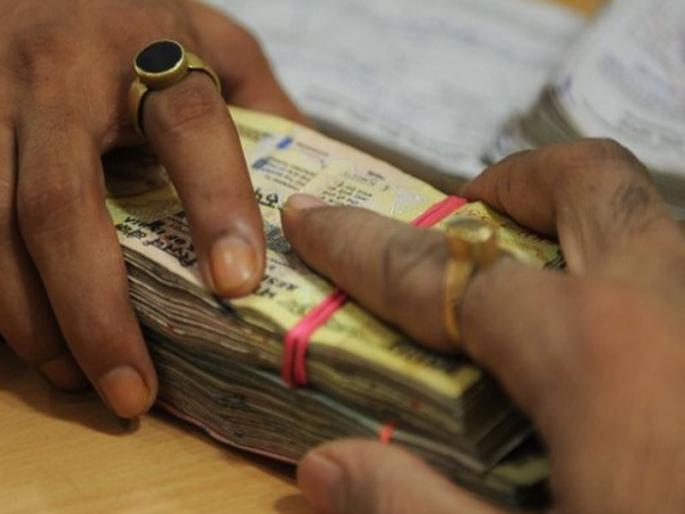 Maharashtra tops the country in corruption for the third consecutive year; Pune has the highest number of bribe takers! | भ्रष्टाचारात महाराष्ट्र सलग तिसऱ्या वर्षी देशात टॉप; पुण्यात सर्वाधिक लाचखोर! Maharashtra tops the country in corruption for the third consecutive year; Pune has the highest number of bribe takers! | भ्रष्टाचारात महाराष्ट्र सलग तिसऱ्या वर्षी देशात टॉप; पुण्यात सर्वाधिक लाचखोर!