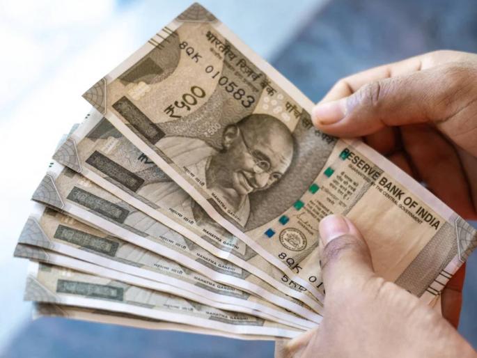 Economic gap between rich and poor narrows; India becomes fourth most equal country | श्रीमंत व गरीब यांच्यातील आर्थिक दरी घटली; भारत ठरला चौथा सर्वात जास्त समानतेचा देश