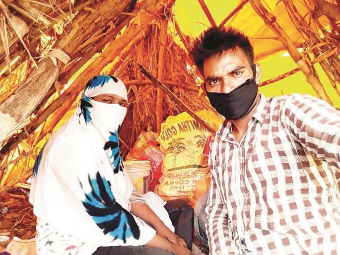 The young couple, who had returned from Pune, were also rejected by their families; The villagers chased him away | पुण्याहून परतलेल्या तरुण दाम्पत्याला घरच्यांनीही नाकारले; ग्रामस्थांनी हाकलले