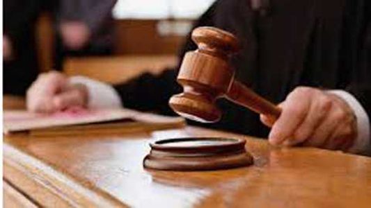 Two and a half years of imprisonment from spit | थुंकल्यावरून दोन व र्षे कारावास Two and a half years of imprisonment from spit | थुंकल्यावरून दोन व र्षे कारावास