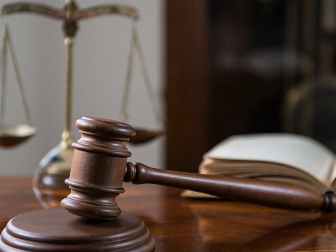 Firing in a running express: Medical examination of former RPF jawan ordered | धावत्या एक्स्प्रेसमध्ये गोळीबार : माजी आरपीएफ जवानाच्या वैद्यकीय चाचणीचे निर्देश Firing in a running express: Medical examination of former RPF jawan ordered | धावत्या एक्स्प्रेसमध्ये गोळीबार : माजी आरपीएफ जवानाच्या वैद्यकीय चाचणीचे निर्देश