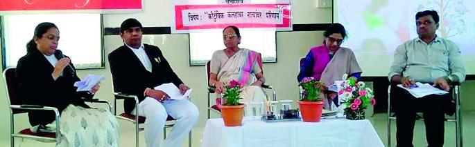 Family Clash Dangerous for Children: Angha Raje | कौटुंबिक कलह मुलांसाठी घातक : अनघा राजे Family Clash Dangerous for Children: Angha Raje | कौटुंबिक कलह मुलांसाठी घातक : अनघा राजे