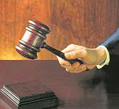 Land abducted by lawyers | जमीन गैरव्यवहारात वकिलास अटक Land abducted by lawyers | जमीन गैरव्यवहारात वकिलास अटक