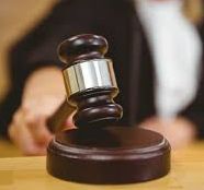 Postponement of High Court order by Supreme Court | उच्च न्यायालयाच्या आदेशाला सर्वोच्च न्यायालयाकडून स्थगिती Postponement of High Court order by Supreme Court | उच्च न्यायालयाच्या आदेशाला सर्वोच्च न्यायालयाकडून स्थगिती