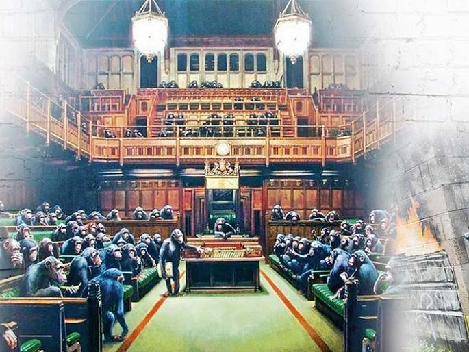 Banksy - the subversive and secretive street artist turned the art world upside-down | बँक्सी - एका भणंग कलावंताची विलक्षण कहाणी. Banksy - the subversive and secretive street artist turned the art world upside-down | बँक्सी - एका भणंग कलावंताची विलक्षण कहाणी.