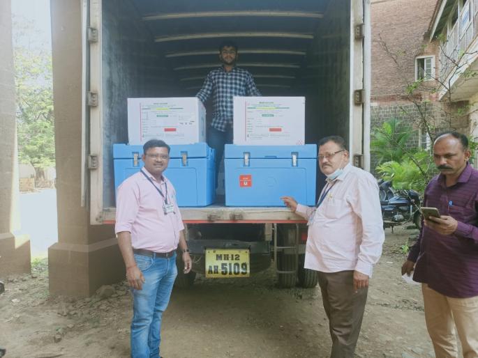 Preparations for vaccination completed, covid vaccine introduced in Kolhapur district | Corona vaccine-लसीकरणाची तयारी पूर्ण, कोव्हिड व्हॅक्सीन लस कोल्हापूर जिल्ह्यात दाखल Preparations for vaccination completed, covid vaccine introduced in Kolhapur district | Corona vaccine-लसीकरणाची तयारी पूर्ण, कोव्हिड व्हॅक्सीन लस कोल्हापूर जिल्ह्यात दाखल