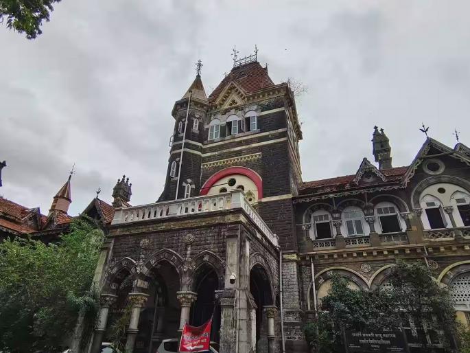 Boy dies of heart attack while waiting at hospital for mother's care in kolhapur | आईच्या सेवेसाठी रुग्णालयात थांबला, झोपेतच मुलाचा मृत्यू झाला; कोल्हापुरातील दुर्दैवी घटना