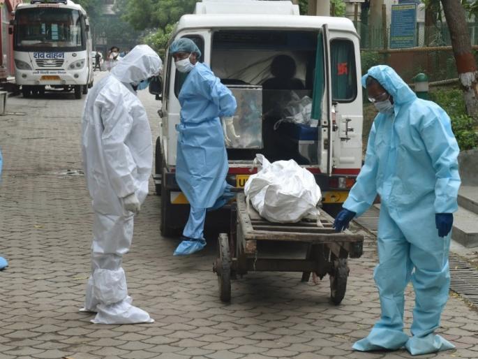 Funeral on 2,557 corona deaths, government claims only 104 deaths | २,५५७ कोरोना मृतांवर अंत्यसंस्कार, सरकारचा दावा फक्त १०४ मृत्यूचा Funeral on 2,557 corona deaths, government claims only 104 deaths | २,५५७ कोरोना मृतांवर अंत्यसंस्कार, सरकारचा दावा फक्त १०४ मृत्यूचा